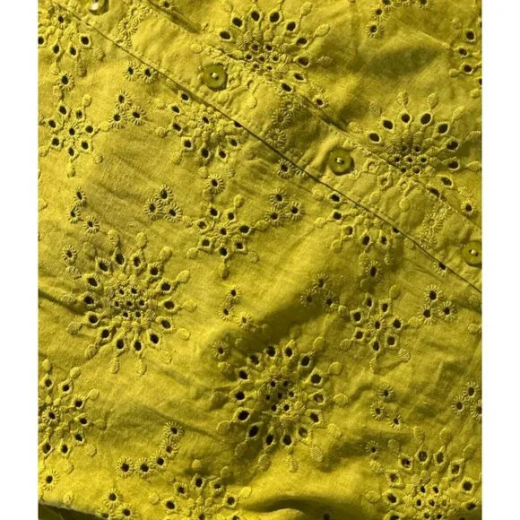 NEW TAMSY Womens XL Erin Eyelet‎ Embroidered Tunic Top Olive Collared Buttons - Picture 10 of 10